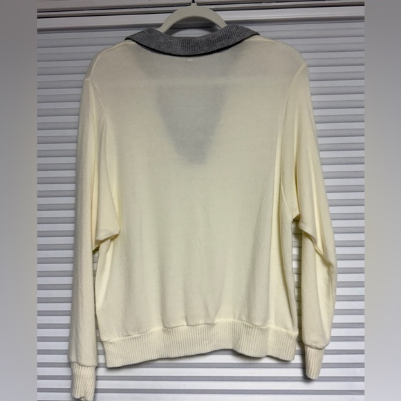 Red Haute Cream V-Neck Sweater with Gray Collar - Picture 2 of 4